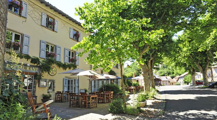 Hotel La Bougnate Blesle Exterior foto